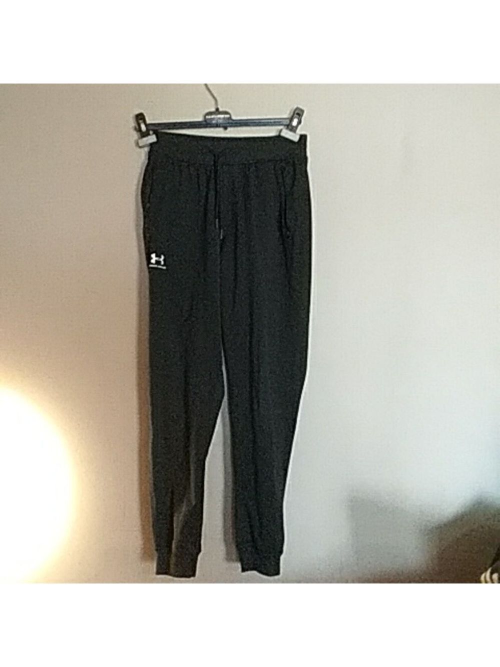 Under armor joggers size small